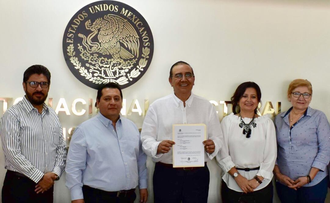 El ex gobernador Pablo Salazar Mendiguchía fue el único aspirante a la candidatura independiente al Senado en Chiapas que cumplió con las firmas requeridas. Foto: Óscar Gutiérrez