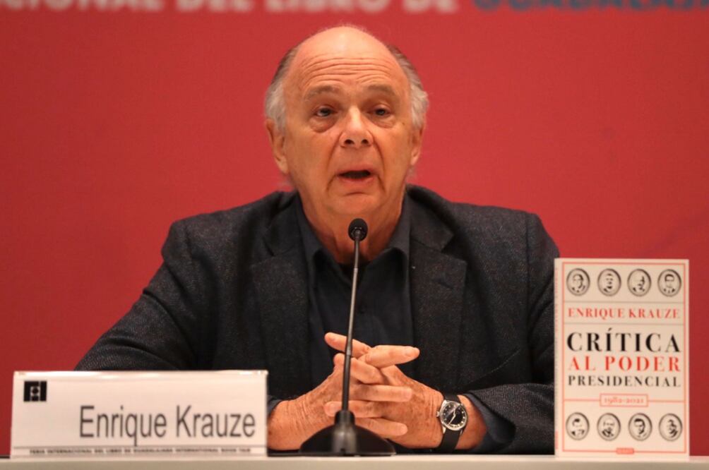 Presentación de "Critica al poder Presidencial" de Enrique Krauze, en la 35° Feria Internacional del Libro en Guadalajara FIL. Foto: El Universal / Juan Boites