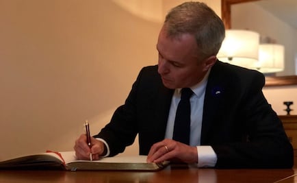 Francia descarta aumentos a carburantes por protestas de los "Chalecos Amarillos"