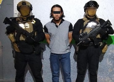 Cumplimentan dos órdenes de aprehensión contra "El Chori" y su pareja sentimental; ambos permanecen presos