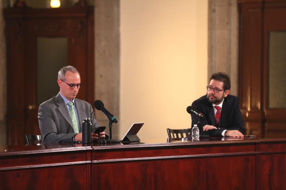 Conferencia sobre Covid-19 en el salón Tesorería, con Hugo López-Gatell, José Luis Alomía y Ricardo Cortés. FOTO: Valente Rosas