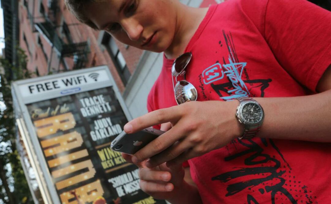 Uno de los elementos que siempre busca la mayoría de los turistas es conexión a Internet gratis, lo cual los vuelve vulnerables a los ataques de hackers.