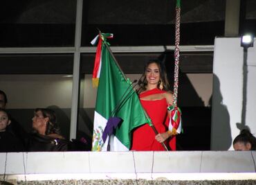 Alessandra Rojo de la Vega reconoce a madres buscadoras y pide muerte al mal gobierno en Grito de Independencia