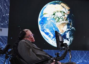La explicación de Stephen Hawking a uno de los mayores misterios del universo
