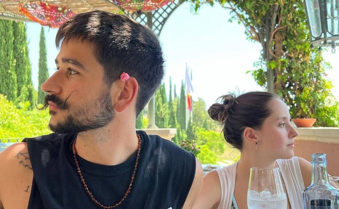 La pareja celebra el primer año de su hija. Foto: Instagram evaluna.