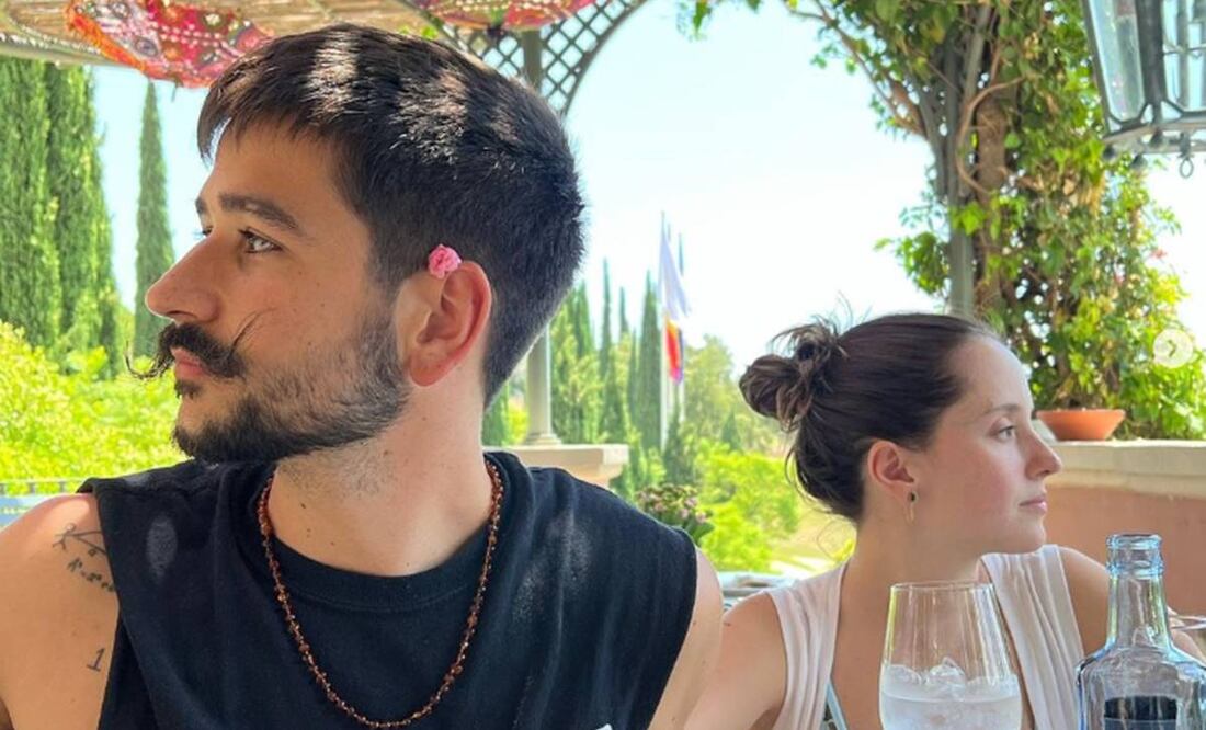 La pareja celebra el primer año de su hija. Foto: Instagram evaluna.