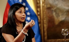 Venezuela enfrentará "agresión" de EU por "vía diplomática", afirma Delcy Rodríguez; sostiene llamada con Lula y Petro