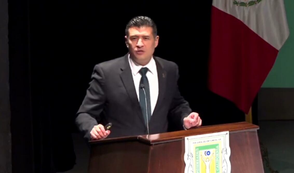 Adrián Alcalá . Foto: especial