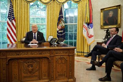 EU y México alcanzan acuerdo por TLCAN; reuniones con Canadá empezarán de inmediato: Reuters