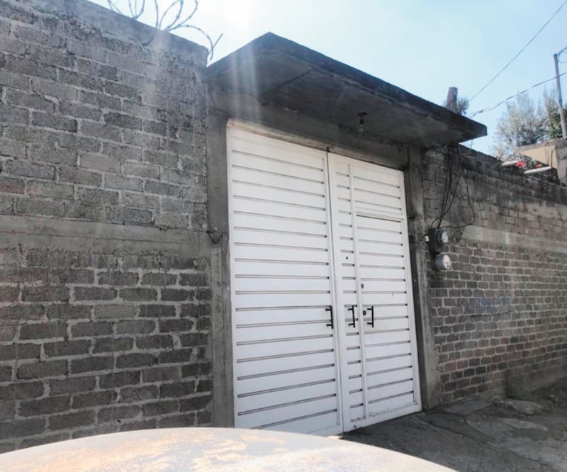 En un recorrido en la zona del operativo, desde Camino Ancho 20, se ubicaron tres cámaras, dos de ellas públicas y una más en un domicilio. La número ID7708 registró el paso de la mujer que sustrajo a la menor de edad. KEVIN RUIZ. EL UNIVERSAL