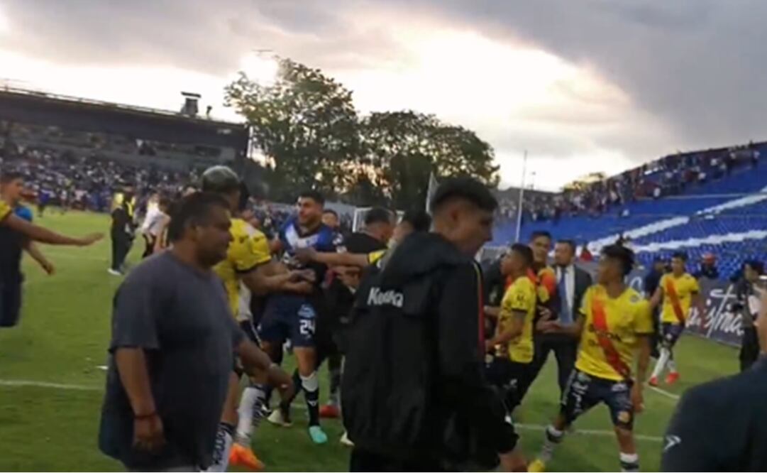 Norberto Scoponi escapó al túnel que lleva al vestidor / Foto: Especiales