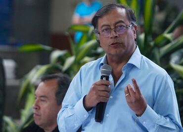 "Revivió Pinochet", dice Gustavo Petro sobre rechazo a nueva constitución en Chile