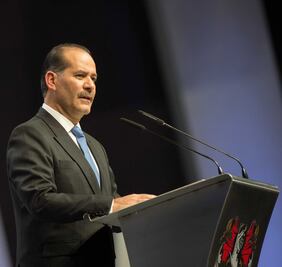 El gobernador mejor pagado del país, dispuesto a bajar su sueldo por la "ley AMLO"