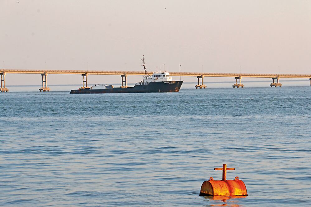 El engranaje económico que dependía de la industria petrolera en cuatro entidades del Golfo de México está semiparalizado. (FOTO: LUMA LÓPEZ. EL UNIVERSAL)
