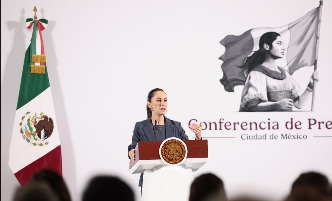 Claudia Sheinbaum en su conferencia mañanera de este martes 12 de noviembre en Palacio Nacional. Foto: EFE