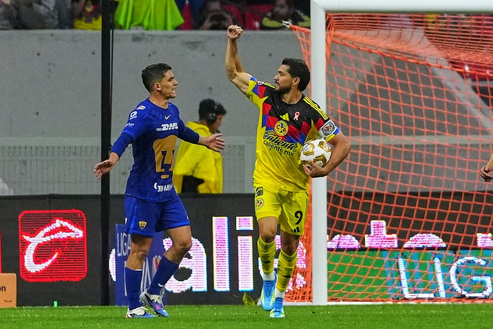 Henry Martín en festejo de gol, durante el Clásico Capitalino entre Pumas y América, celebrado durante los Cuartos de Final del Clausura 2026 - Foto: Imago7