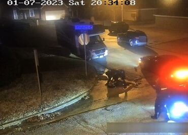 Videos de golpiza al afroamericano Tyre Nichols: patadas en la cara y sus gritos de "¡mamá!"