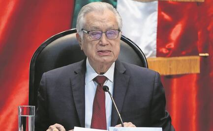 Contratará la CFE más deuda: Manuel Bartlett