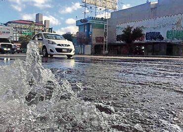 Tubería rota en Ramal Los Reyes afecta suministro de agua potable a 33 colonias de Tultepec, Edomex