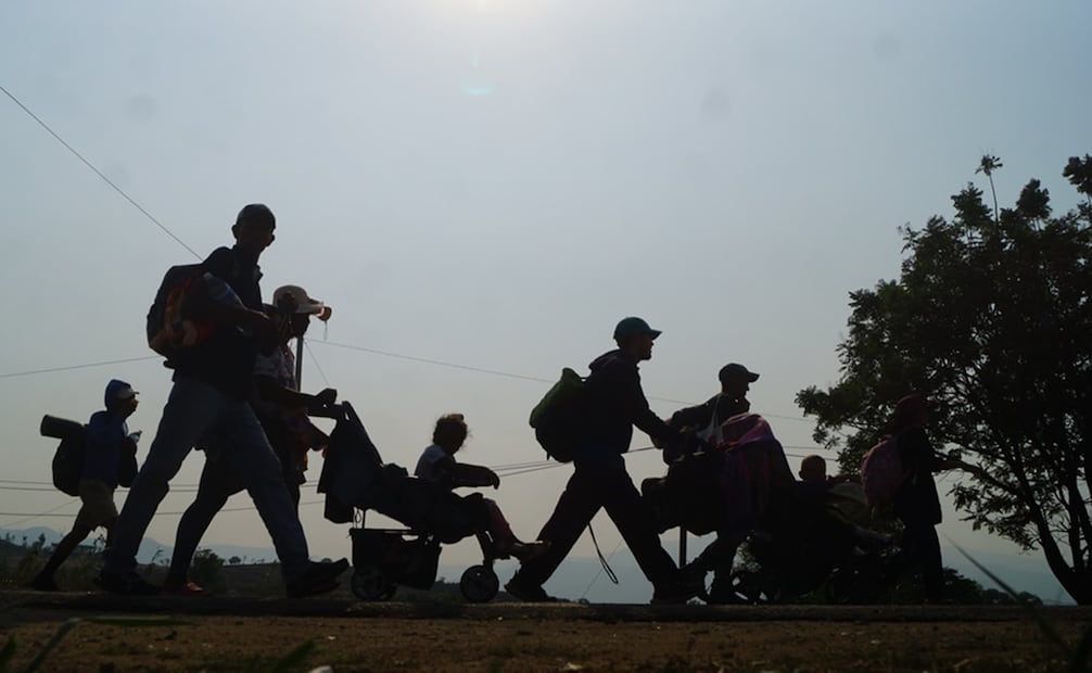 La caravana de este sábado es la tercera del año que intenta dejar la frontera sur en su ruta al centro y otras regiones del país. Foto: Edwin Hernández