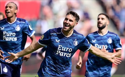 Santiago Giménez se luce con doblete en la goleada del Feyenoord al Utrecht
