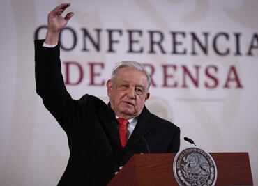 AMLO instruye a la UIF entregar información de su gobierno, incluidos sus familiares