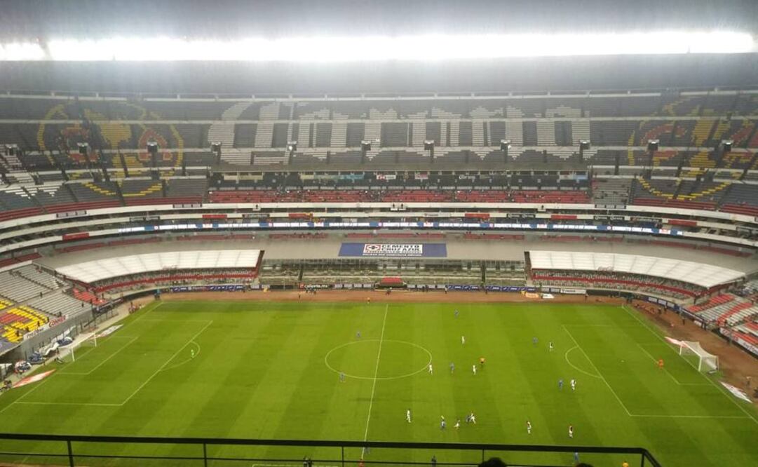 Estadio Azteca durante el juego de Copa MX entre Cruz Azul y Alebrijes de Oaxaca. FOTO/Christian Mendoza