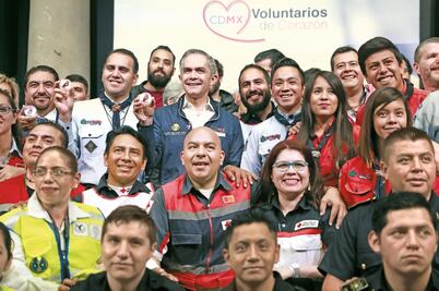 Articulan los esfuerzos de voluntarios del 19-S