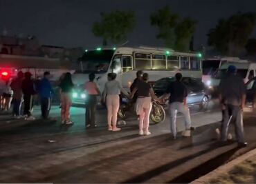 Habitantes de Ecatepec bloquean carretera Texcoco-Lechería por desabasto de agua potable