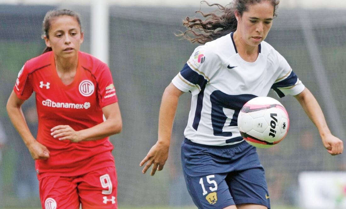 Las universitarias se repusieron de la desventaja ante las mexiquenses. (CARLOS MEJÍA. EL UNIVERSAL)