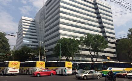 Manifestantes realizan bloqueo frente a Sagarpa