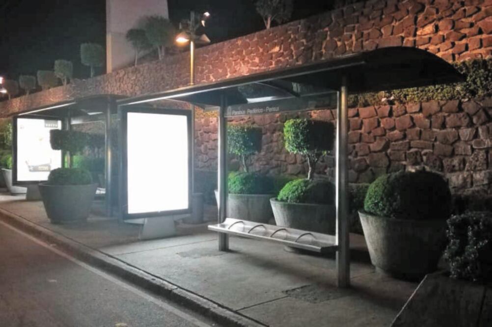 Bruno, de cinco años e hijo de la mujer, fue encontrado por vecinos vagando por Periférico Sur la medianoche del lunes. (ESPECIAL)