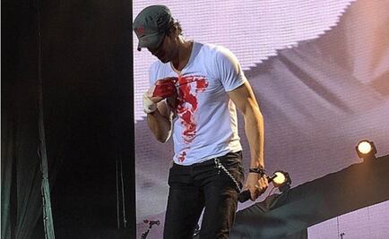 Iglesias venderá playeras con corazón "de sangre"
