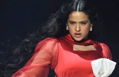 Rosalía será la próxima en dar megaconcierto en el Zócalo, revela Sheinbaum en TikTok