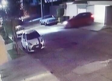 Roban auto a conductor dentro de su propia casa en Naucalpan