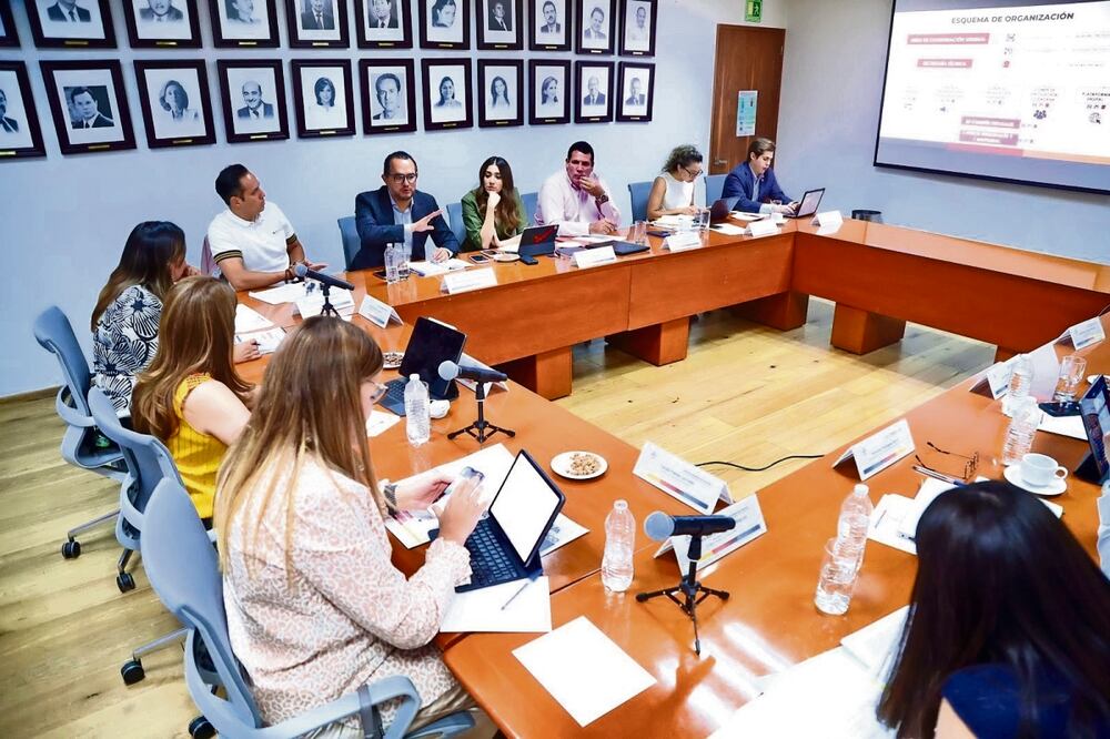 Sería un error que el interés de la oposición y de las organizaciones civiles sea sólo repartirse los cargos públicos, indican especialistas, Foto: Archivo / EL UNIVERSAL