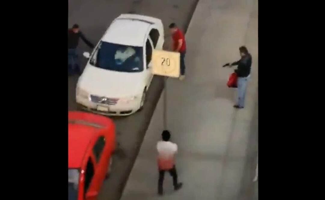 asalto afuera del Suburbano Tultitlán