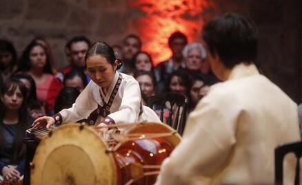 Yi Ji-young plays “La Cucaracha” – Korean style