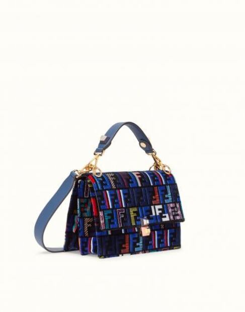 Belinda desbanca a Danna Paola con bolsa de 132 mil pesos