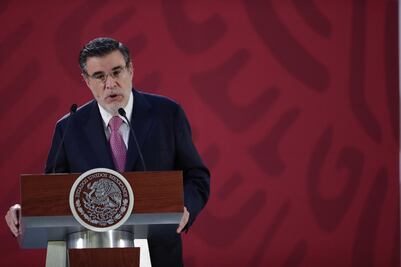 Por orden de AMLO liberan a 2 maestros considerados como presos políticos