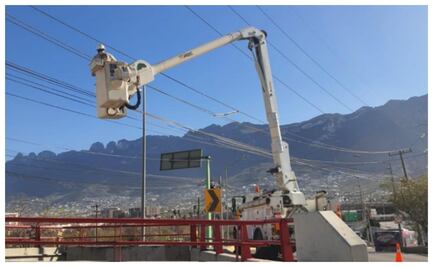 Restablecen servicio eléctrico a usuarios afectados por frente frío en Quintana Roo y Yucatán