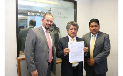 PRD presenta denuncia ante PGR contra Vázquez Mota