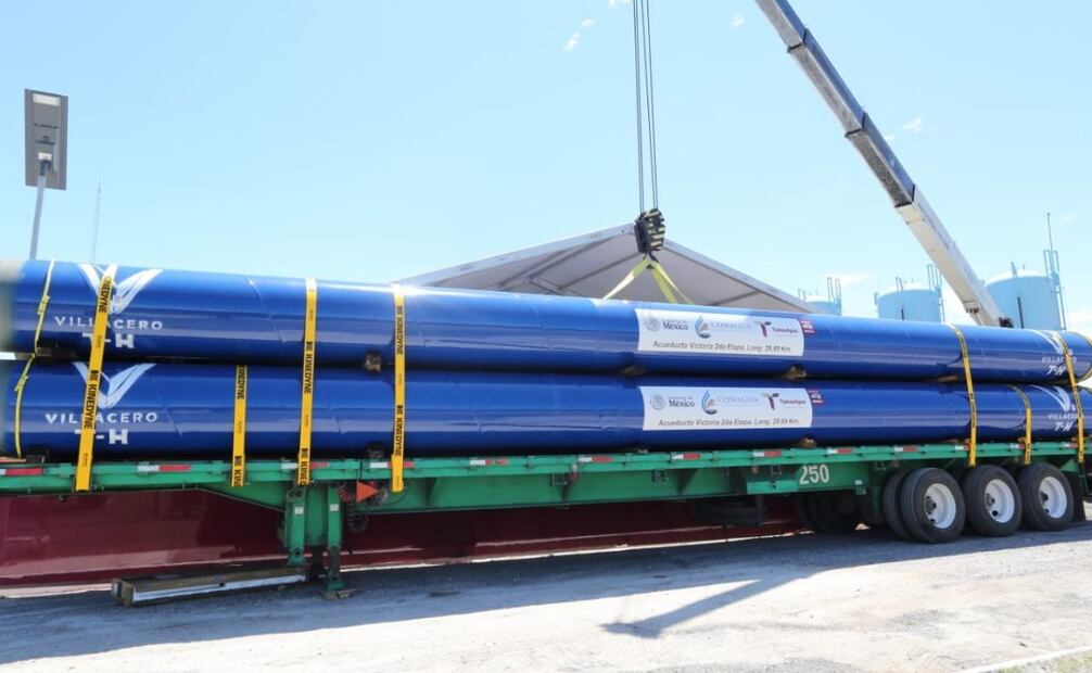 Colocación de los primeros tramos de tubería (28/08/2025). Foto: Especial