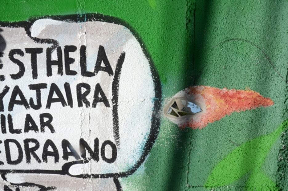 Repudian que candidato priista eliminara mural contra femincidios para poner su propaganda en NL