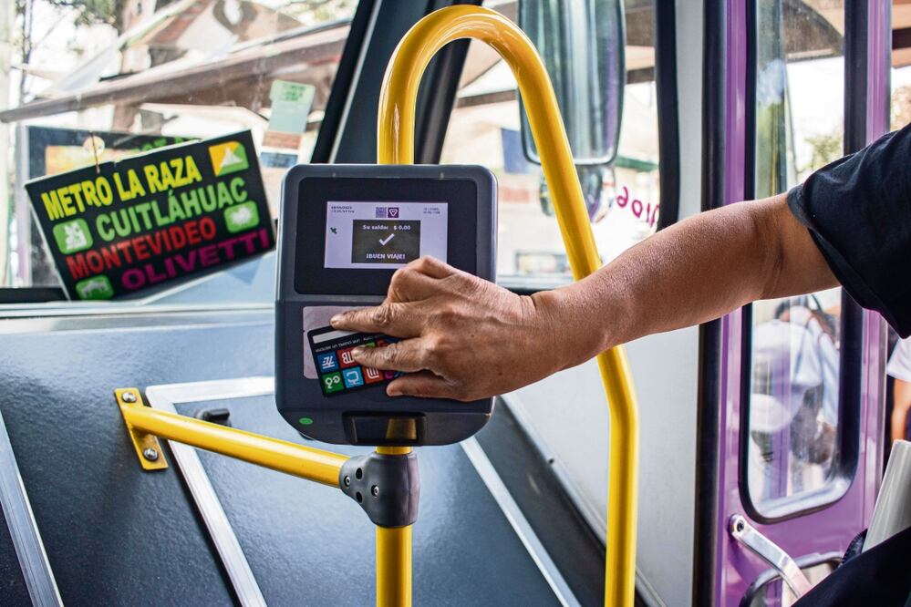 Actualmente se puede pagar con la tarjeta MI en más de 400 camiones de transporte público.