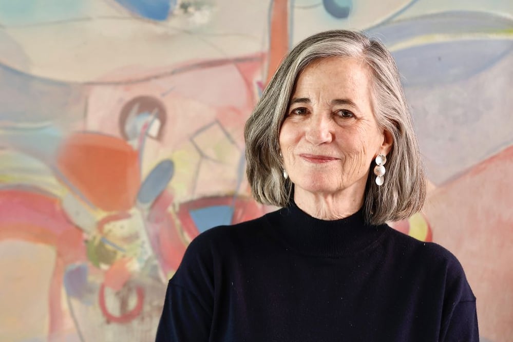 Otros títulos importantes de Mónica Lavín, son Cuando te hablen de amor (2017), Todo sobre nosotras (2019), Últimos días de mis padres (2024) y El lado salvaje (2024). Crédito: Archivo de El Universal