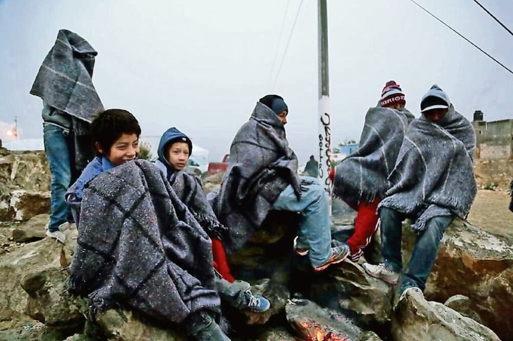 El Sistema DIF en Coahuila intensificó la entrega de apoyos a familias que habitan en sectores vulnerables, tanto de zonas urbanas como rurales. (FRANCISCO RODRÍGUEZ. EL UNIVERSAL)