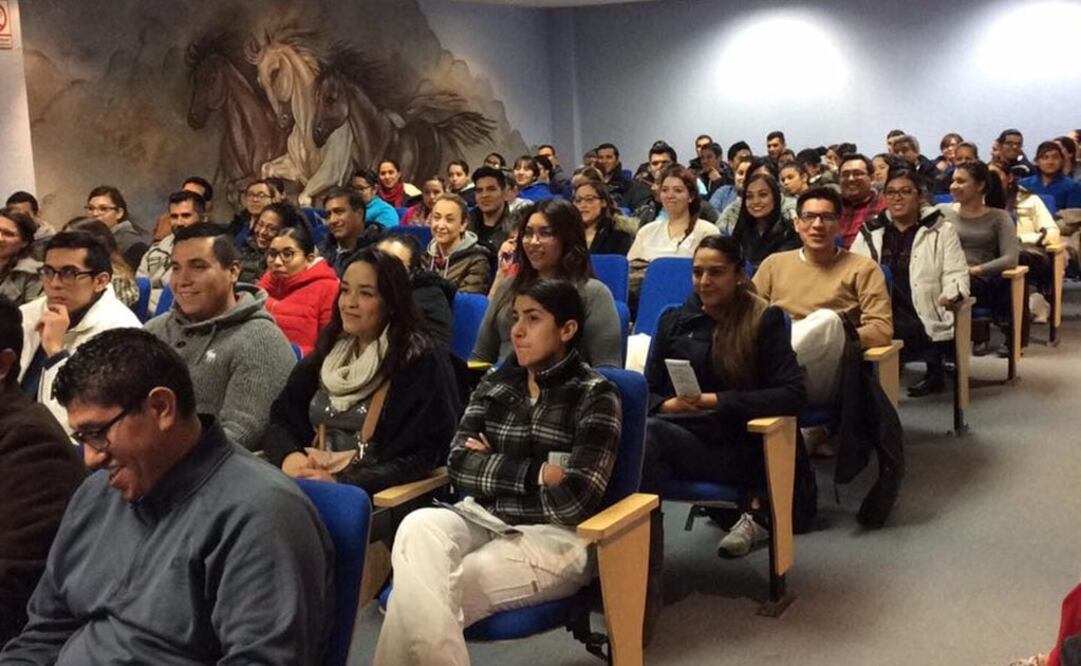 Sesión informativa para profesionistas enfermeros que quieren viajar a Alemania. FOTO: Facebook de WBS Expert Solutions México