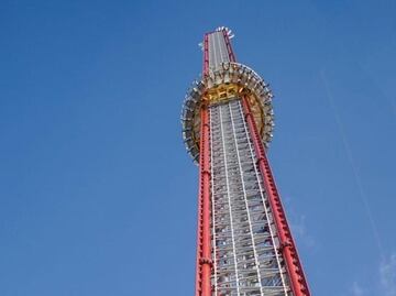 VIDEO. Joven muere al caer de una atracción en parque de Orlando en EU