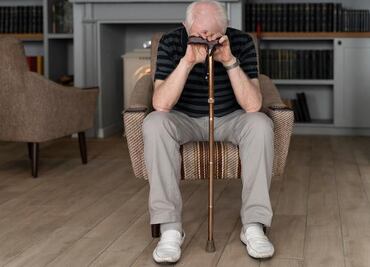 ¿Cómo identificar y tratar la migraña en adultos mayores? Esto se sabe